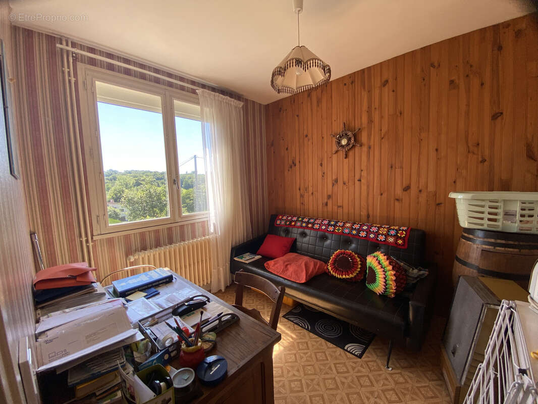 Maison à LATRONQUIERE