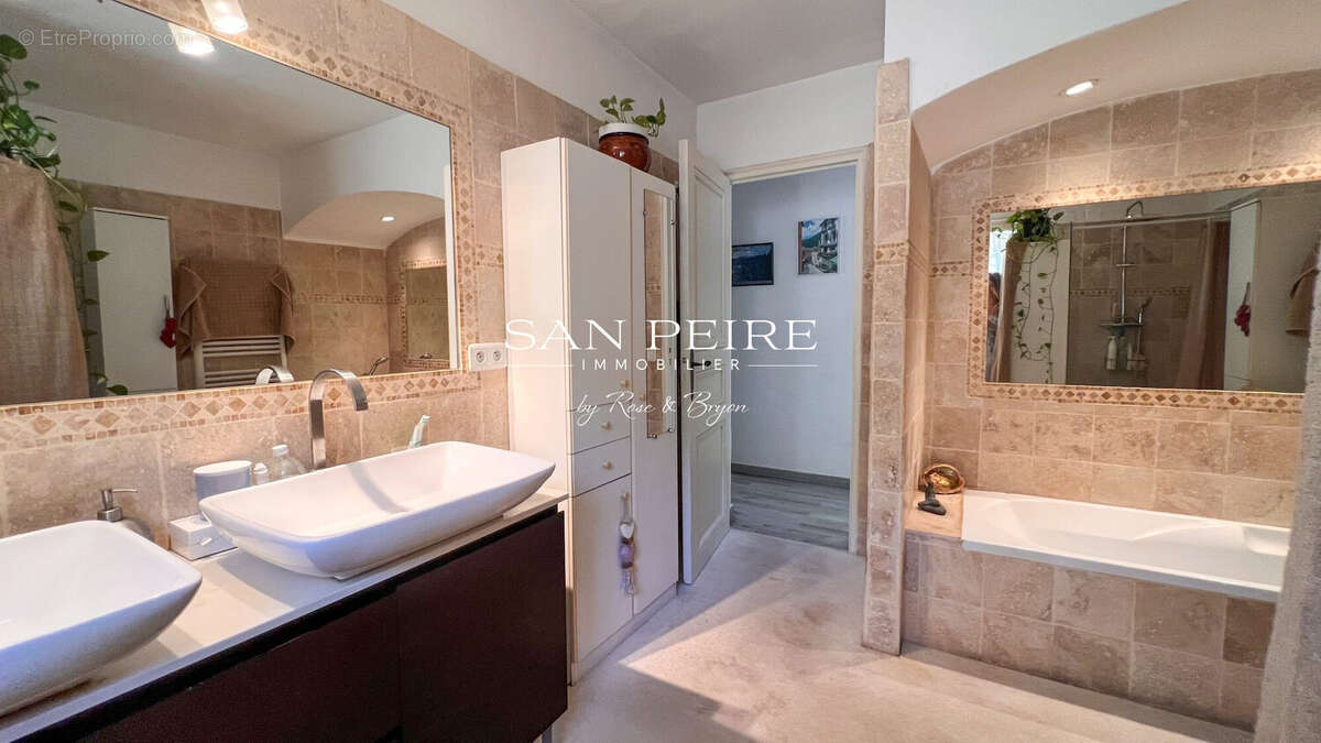 Maison 120 m² à Sainte-Maxime  - photo 9