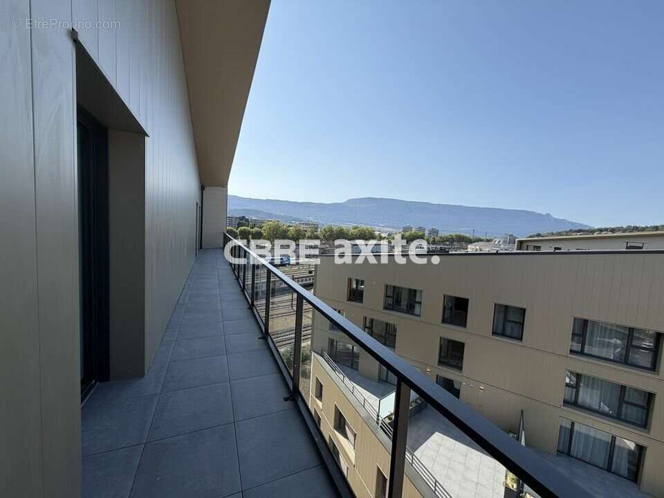 Commerce 301 m² à Chambery  - photo 4