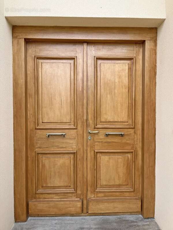 Maison à L'ISLE-SUR-LA-SORGUE