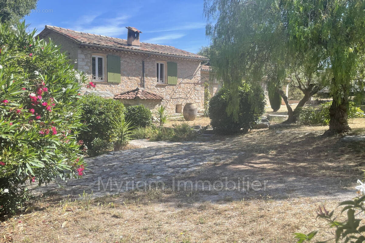 Maison à PEYMEINADE