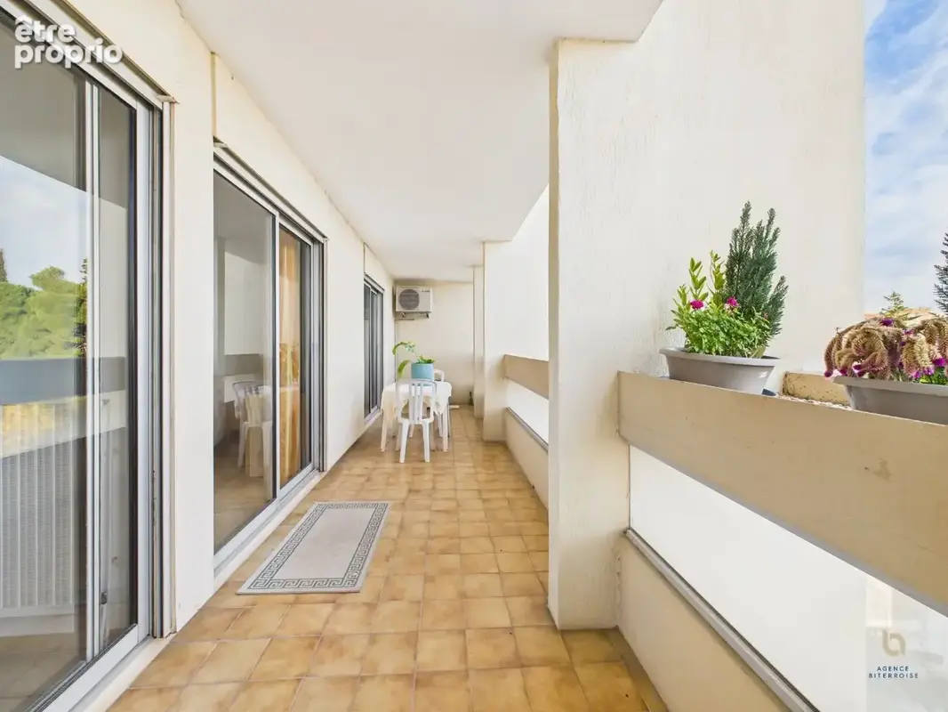 Appartement T4 de 105 m² avec vues dégagées & double stationnement - photo 9