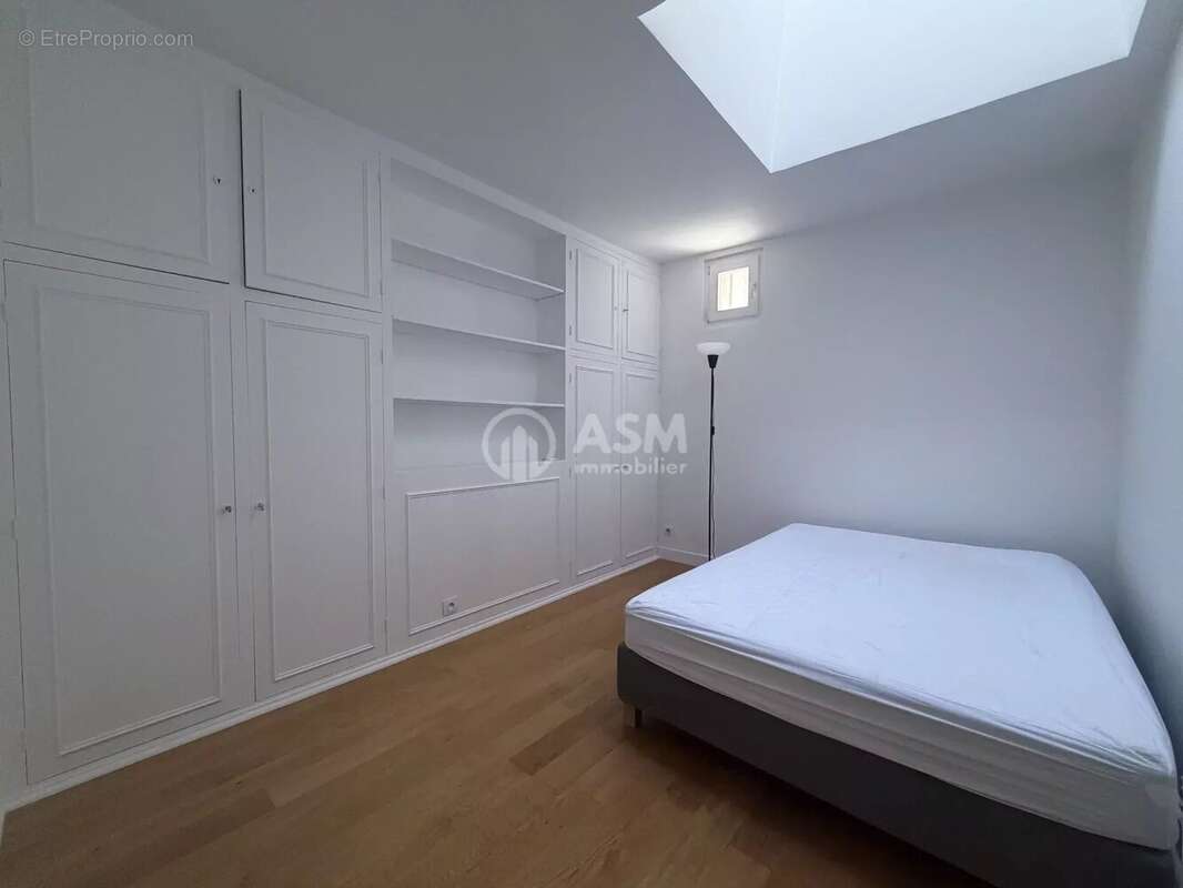 Appartement à NEUILLY-SUR-SEINE