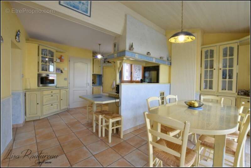 Maison à LES BROUZILS