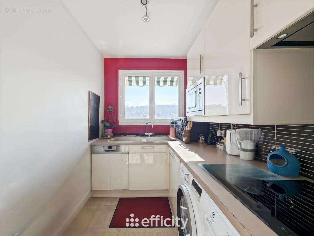 Appartement à SAINT-MAUR-DES-FOSSES