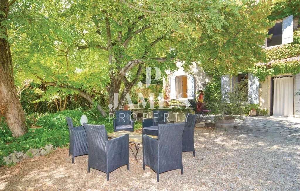 Maison à MAS-BLANC-DES-ALPILLES