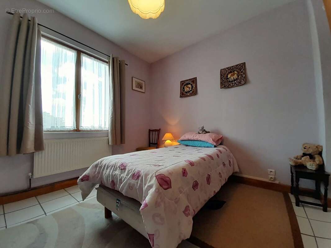 Jolie maison de village de 3 chambres avec piscine et garage - photo 9
