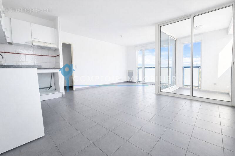 Appartement à JUVIGNAC