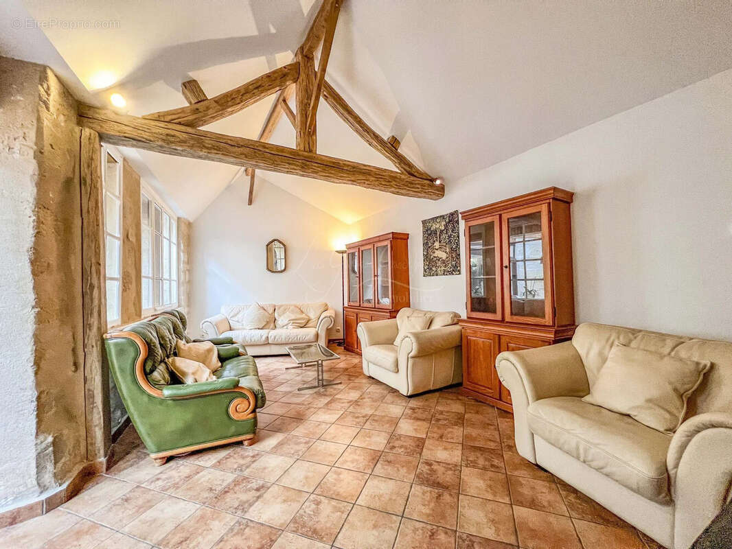 Maison 294 m² à Us  - photo 2