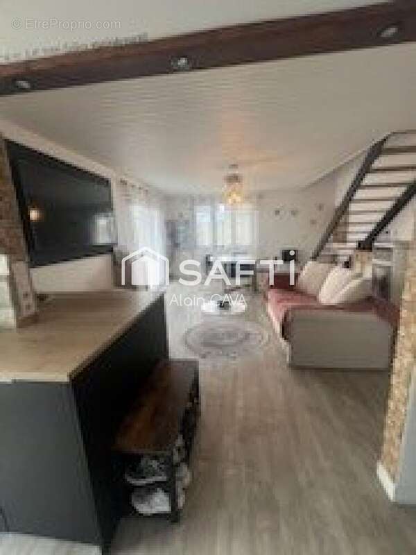Maison 188 m² à Seyne  - photo 3