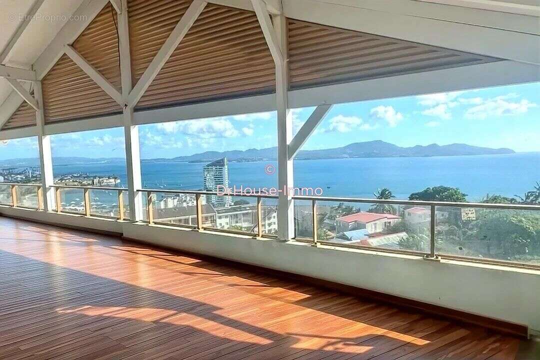 Appartement à FORT-DE-FRANCE