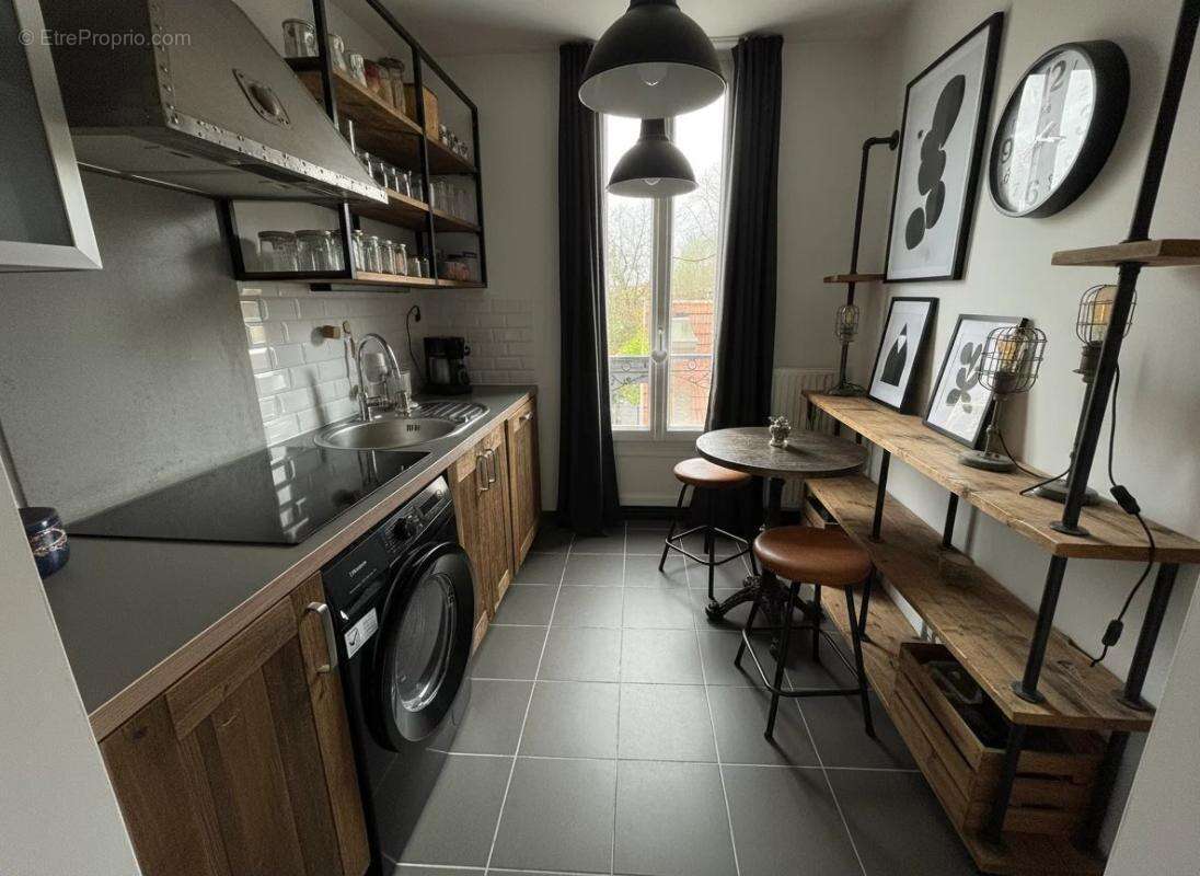 Appartement à SAINT-THIBAULT-DES-VIGNES