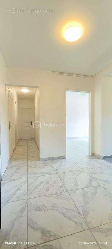Appartement 4 pièces de 80 m² Noisy-le-Grand Secteur Noisy Champs - photo 3