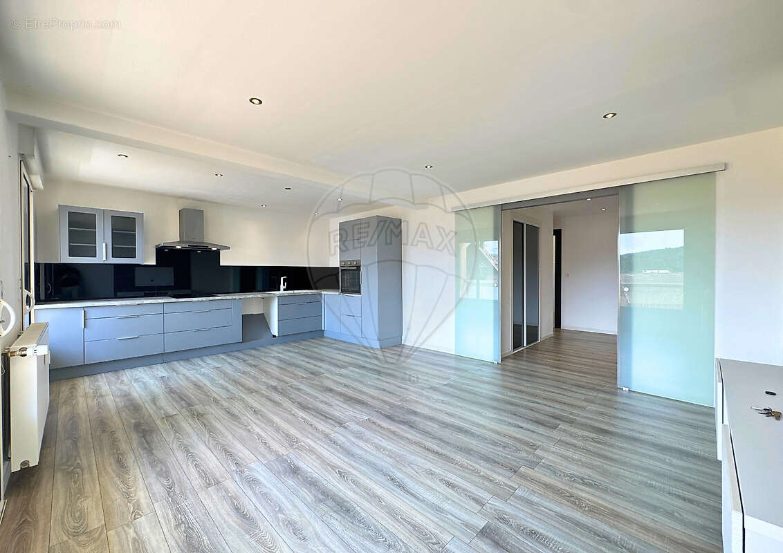 Appartement à SAINT-PIERRE-EN-FAUCIGNY