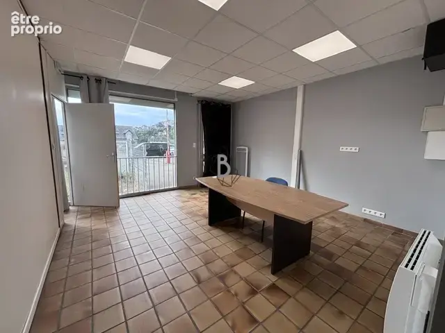 Local commercial - 47 m2 - RODEZ - photo 4