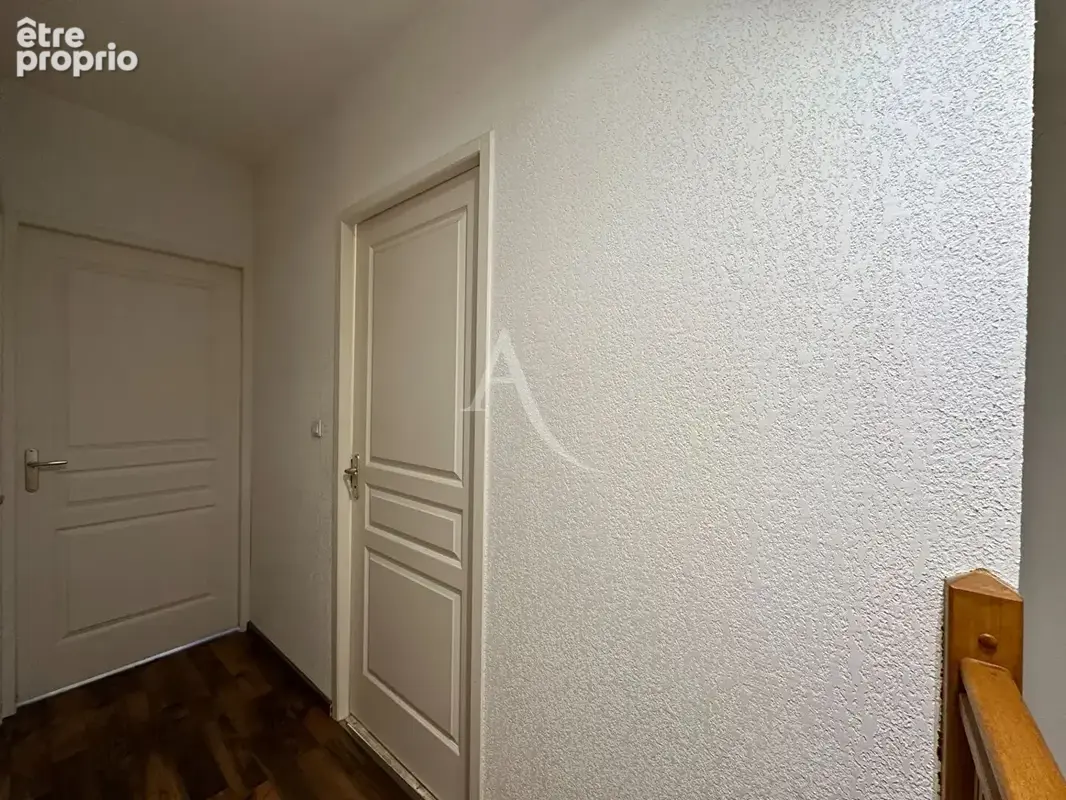 Appartement type 3 avec terrasse jardin garage cave vue mont d or - photo 9