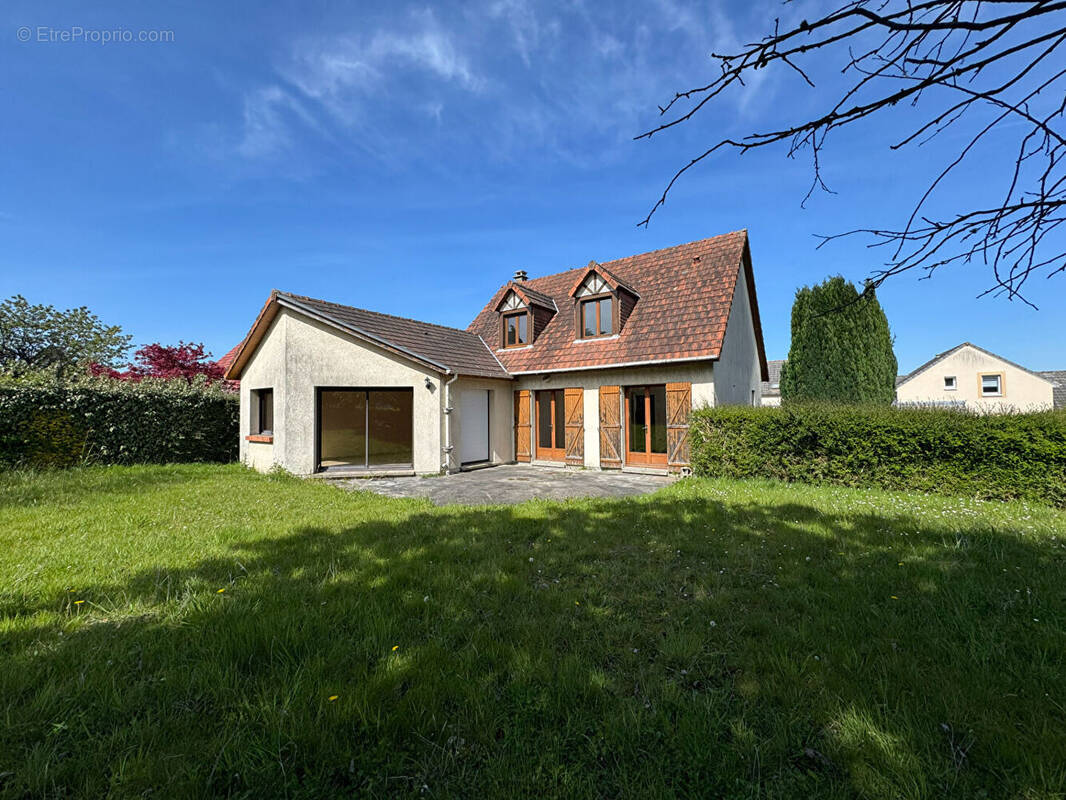 Maison à FRANQUEVILLE-SAINT-PIERRE