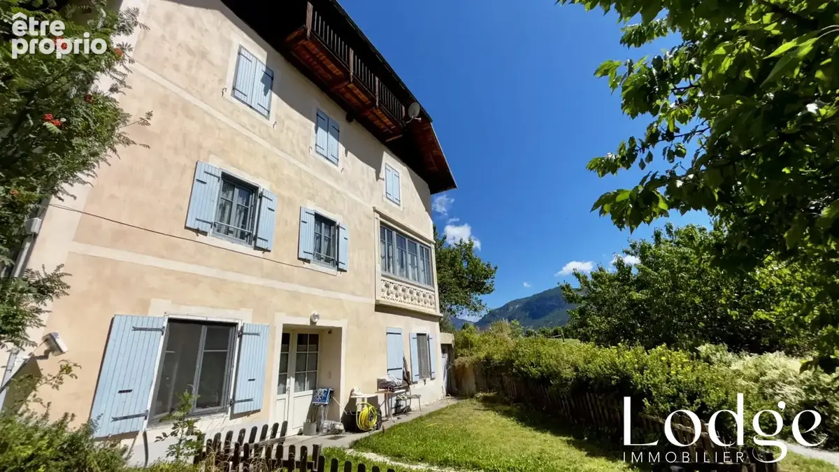 Maison à PELVOUX