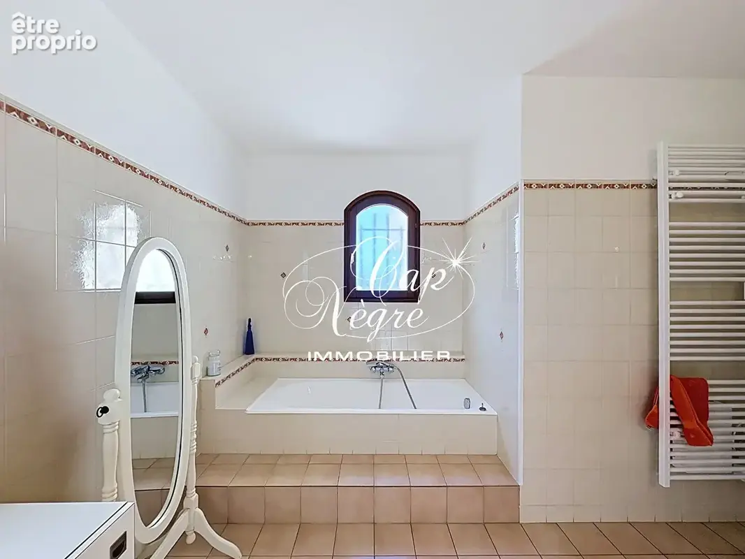 Maison Le Lavandou 4 pièce(s) 158 m2 - photo 12