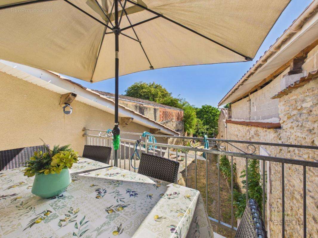 Maison 251 m² à Saint-Aubin-De-Blaye  - photo 19