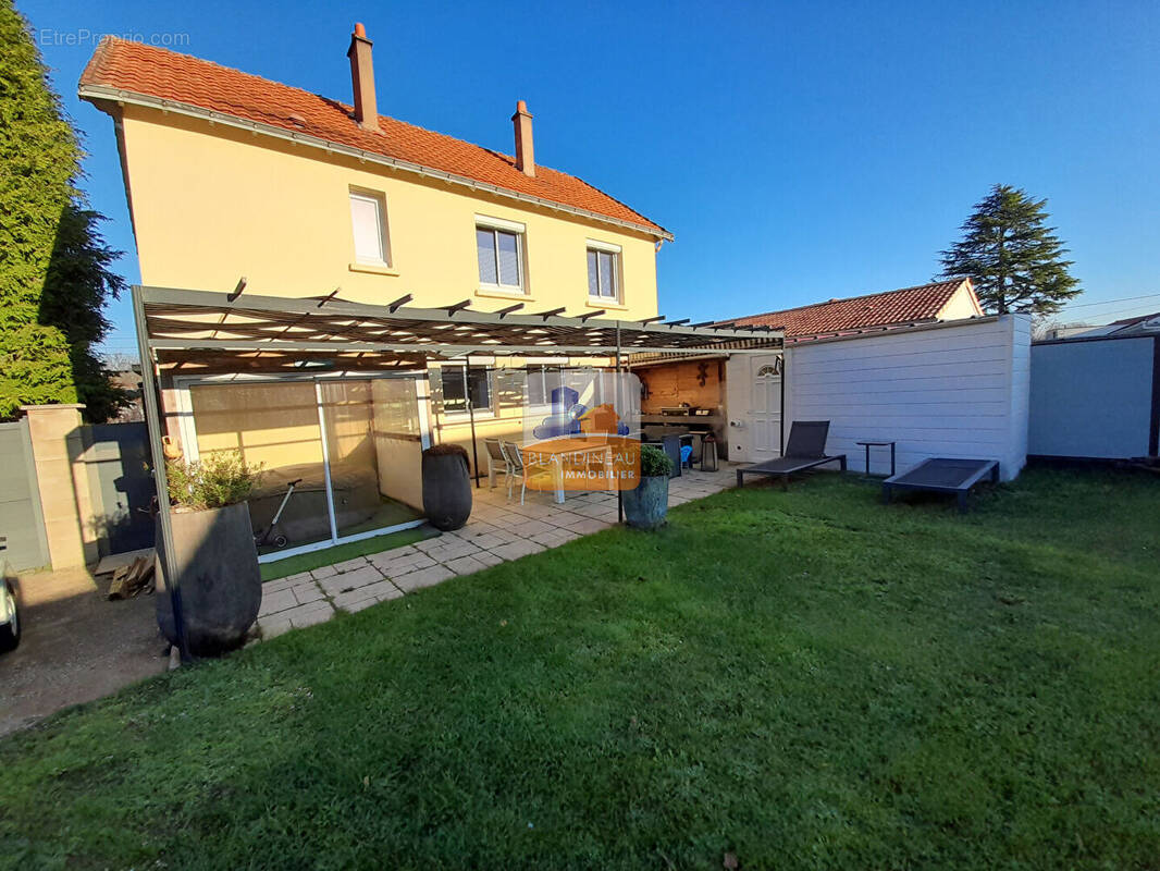 Maison à BOUGUENAIS