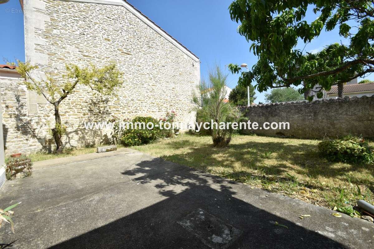 Maison à TONNAY-CHARENTE