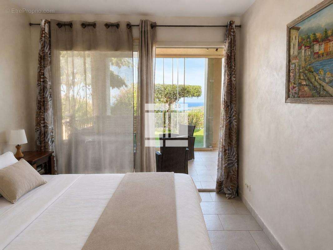 Appartement T2 avec vue mer, terrasse  jardin – Résidence avec piscine - photo 5