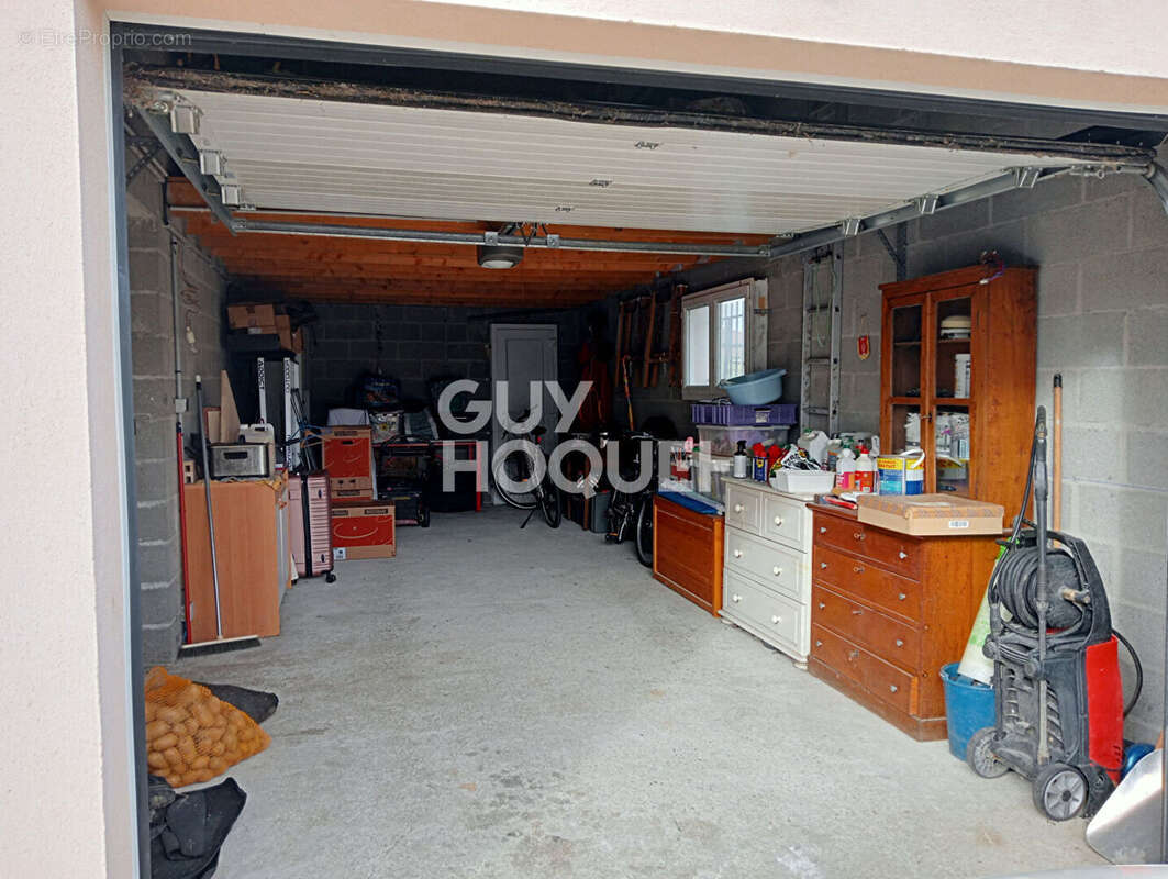 Maison à MIREFLEURS