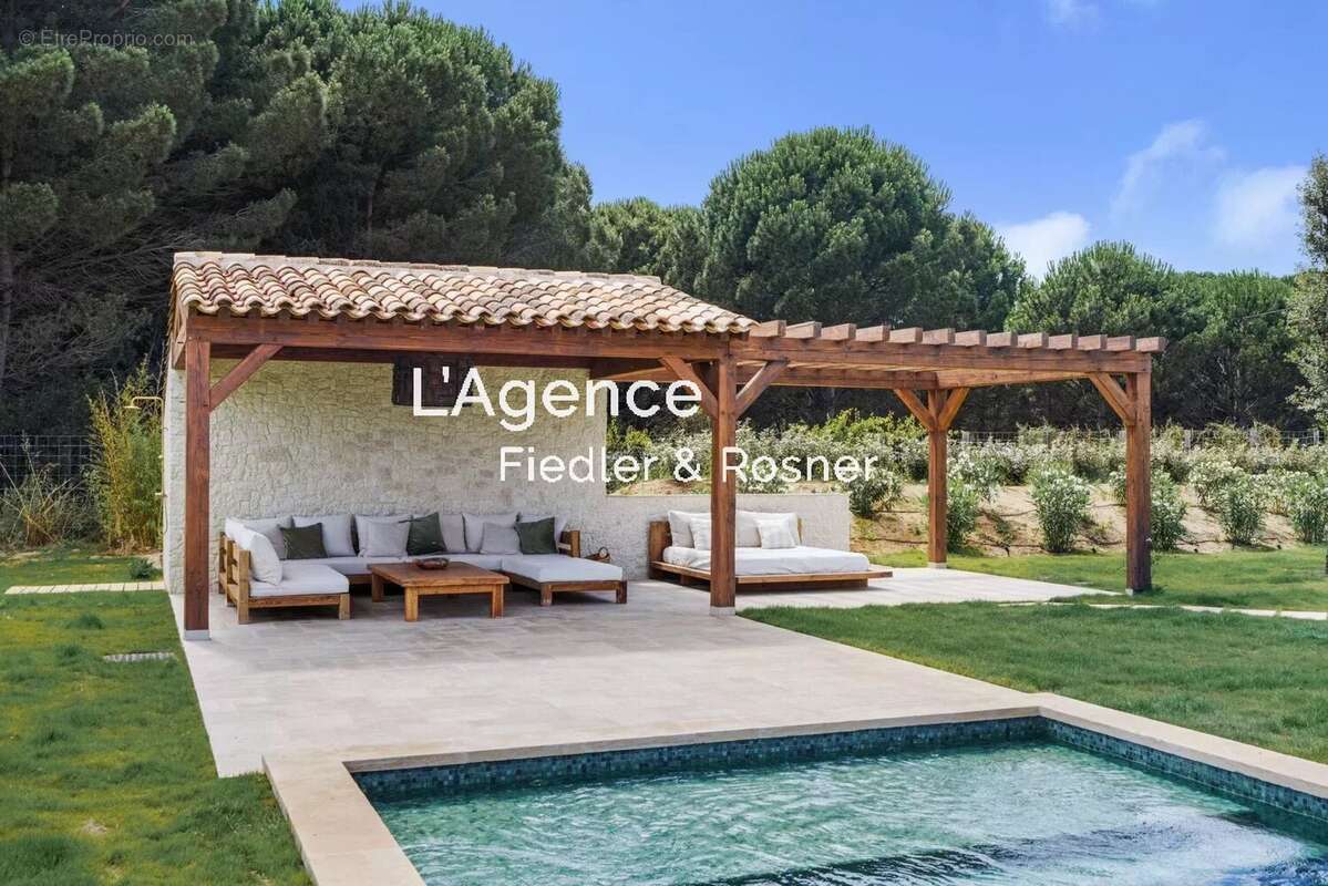 Ref 563 : ramatuelle - route des plages - proche plage de pampelonne - photo 4