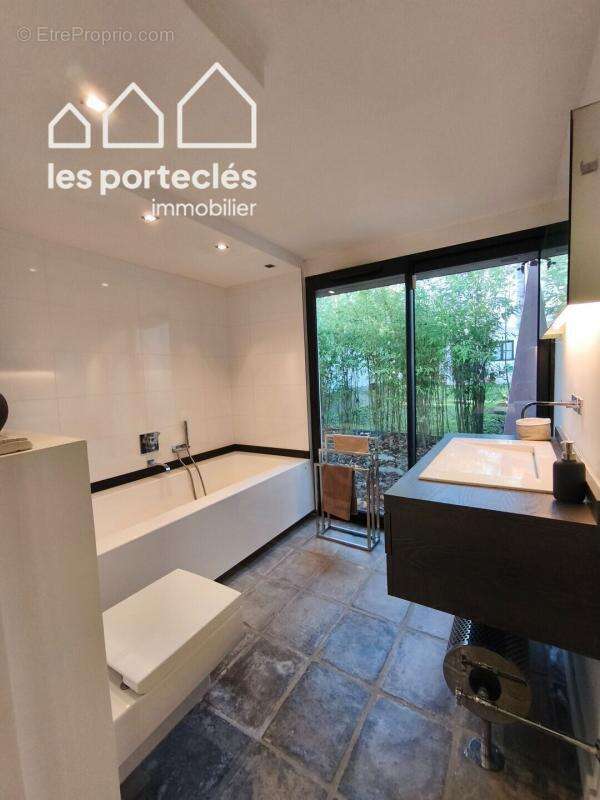 Maison à LOUVECIENNES