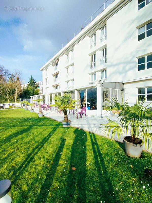 Appartement à LA CELLE-SAINT-CLOUD