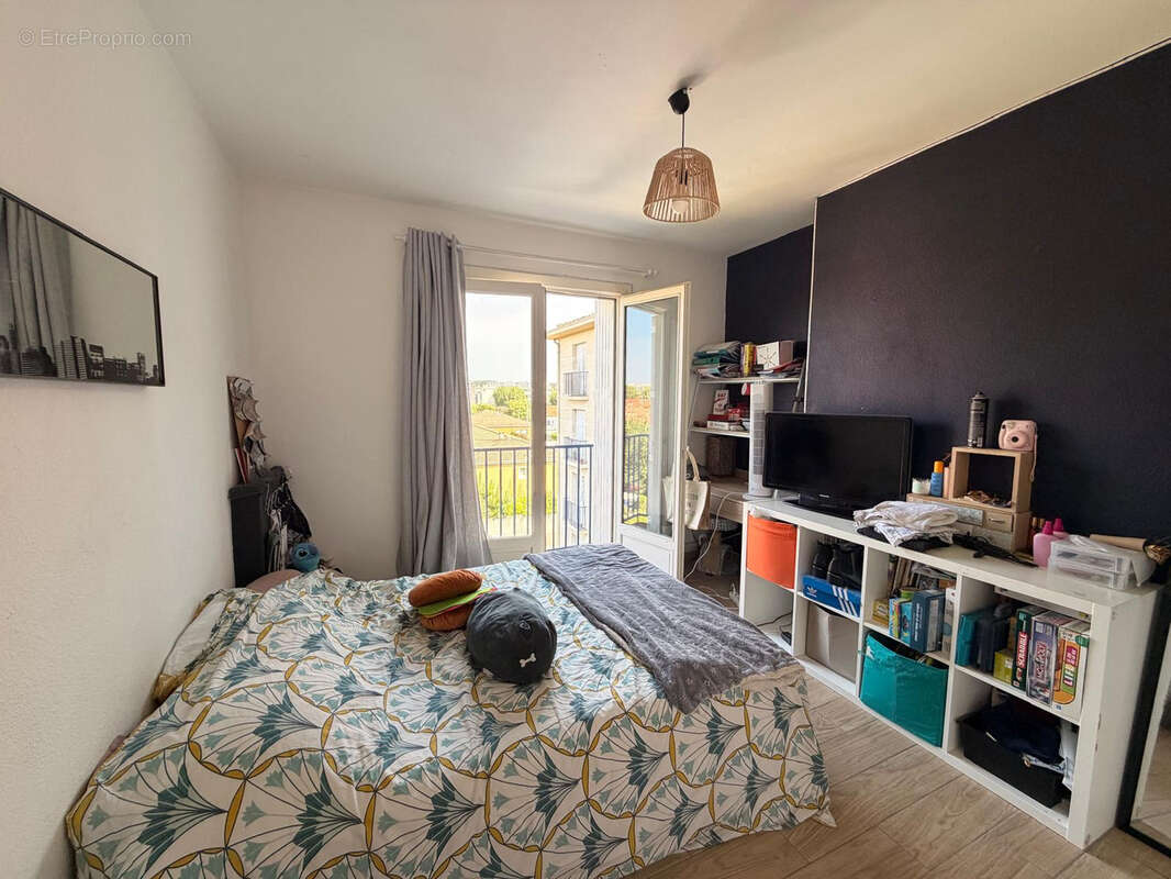 NIMES BEAUSOLEIL Appartement 5 pièces de 90 m2 avec cave et place de parking - photo 5