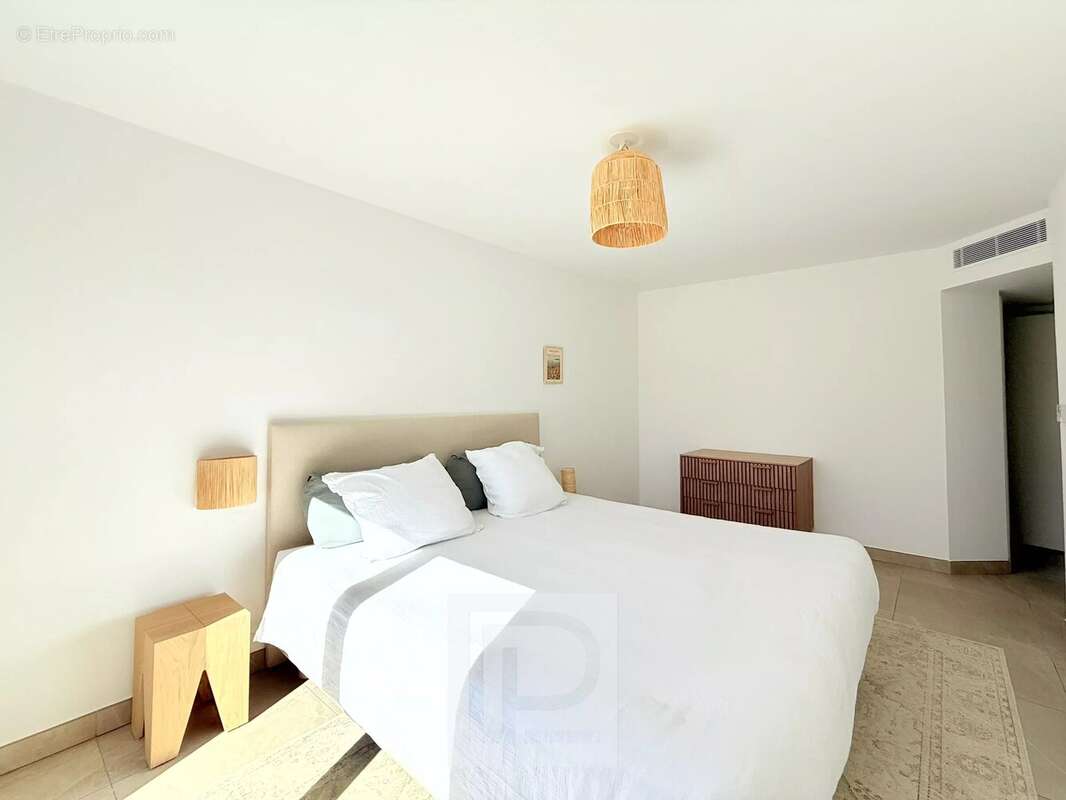 Appartement à MOUGINS