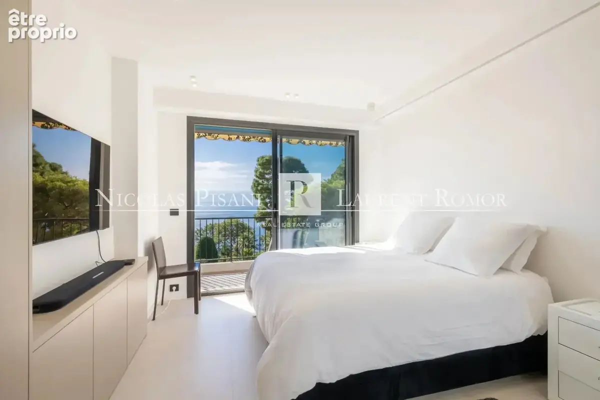Cap d'Ail - Appartement avec terrasse et vue mer - Résidence avec piscine - photo 3