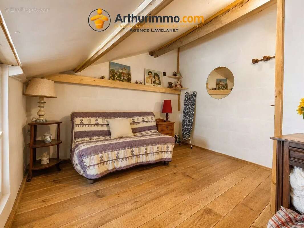 Maison de caractere en pierre- 80m²- garage - photo 8