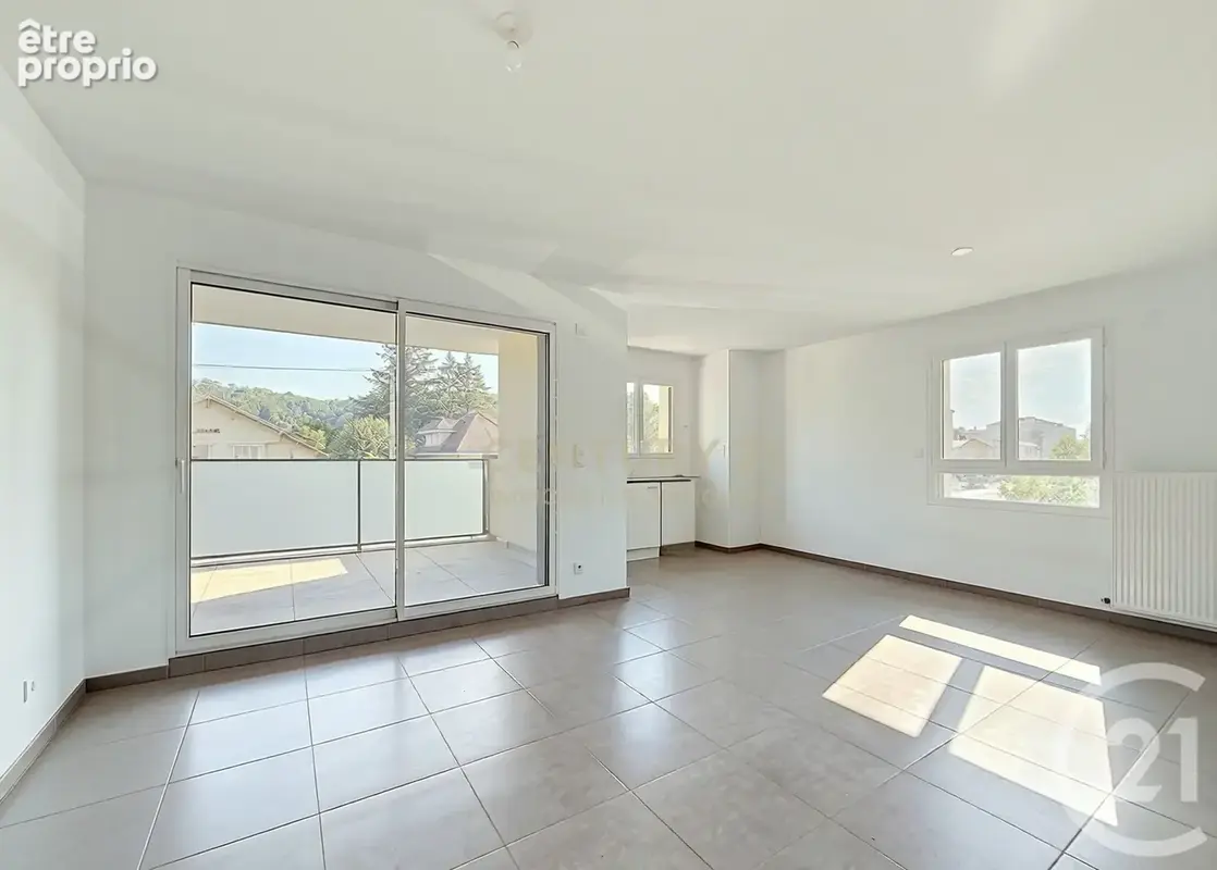 Appartement 3 pièces 64 m² à vendre à Bourgoin-Jallieu (38300) - photo 2