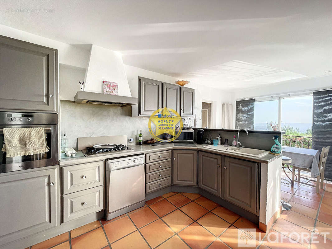 Maison à ROCHEFORT-DU-GARD