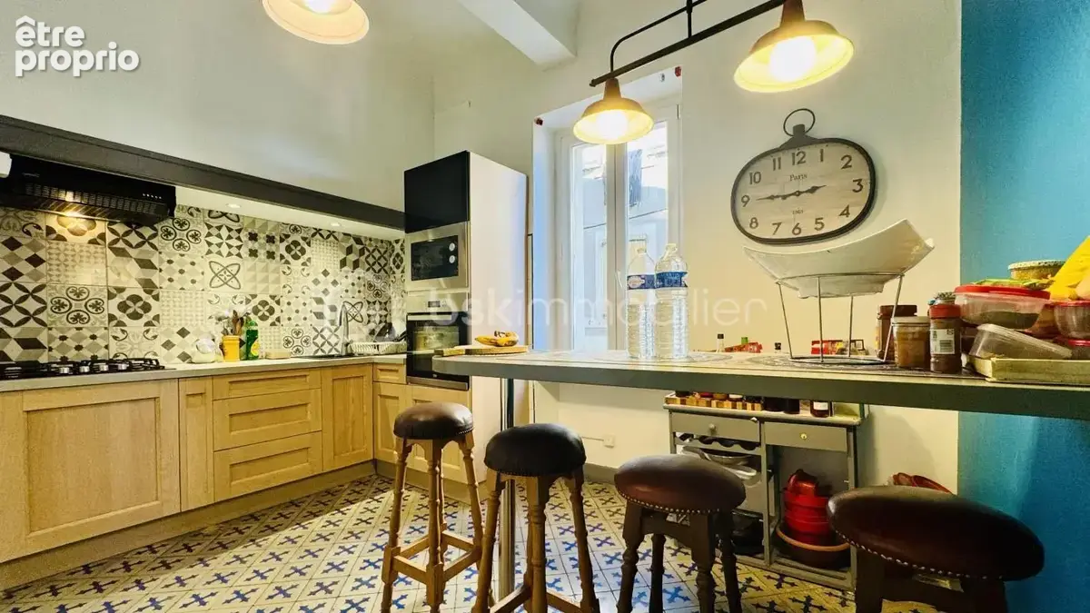 Maison bourgeoise avec commerce de 562 m² pour rénovation partielle - photo 2