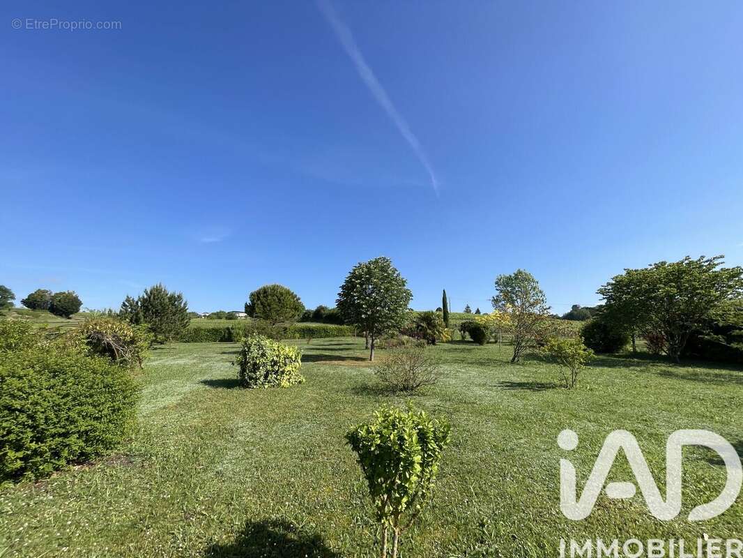 Maison 185 m² à Sainte-Lheurine  - photo 8