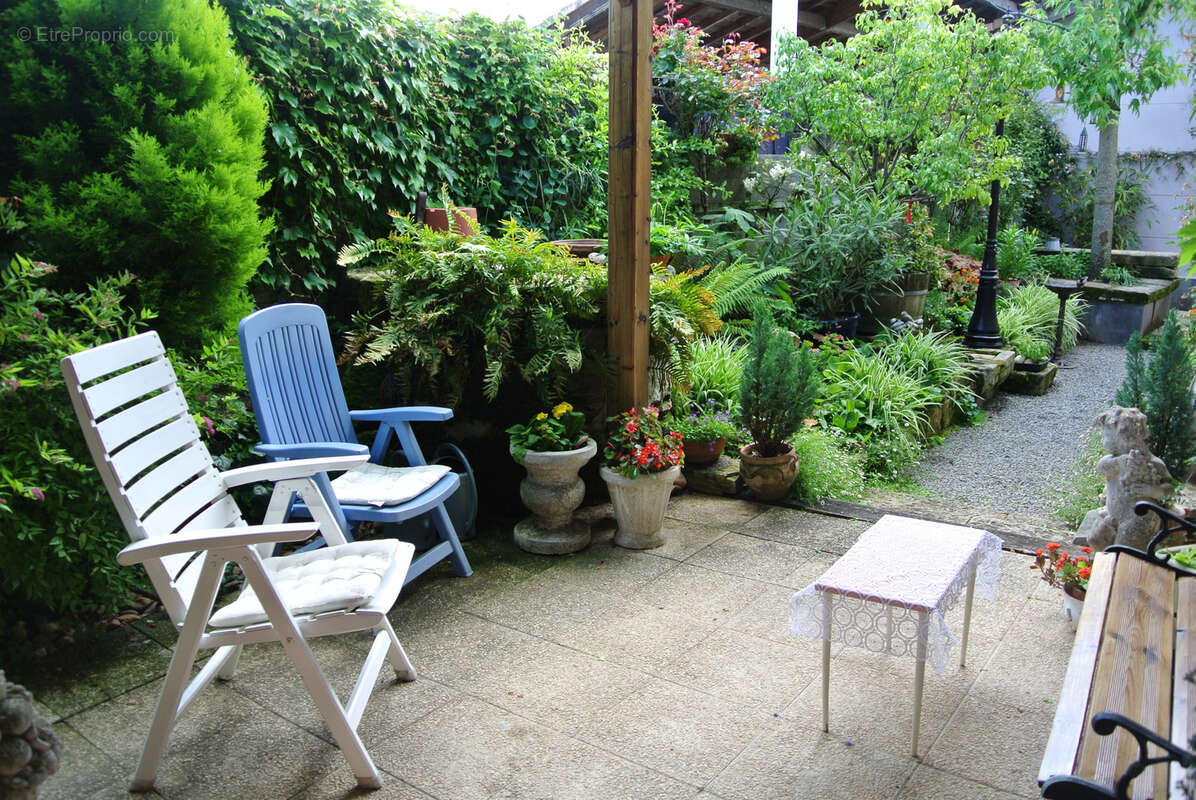 Maison à SAINTE-BAZEILLE