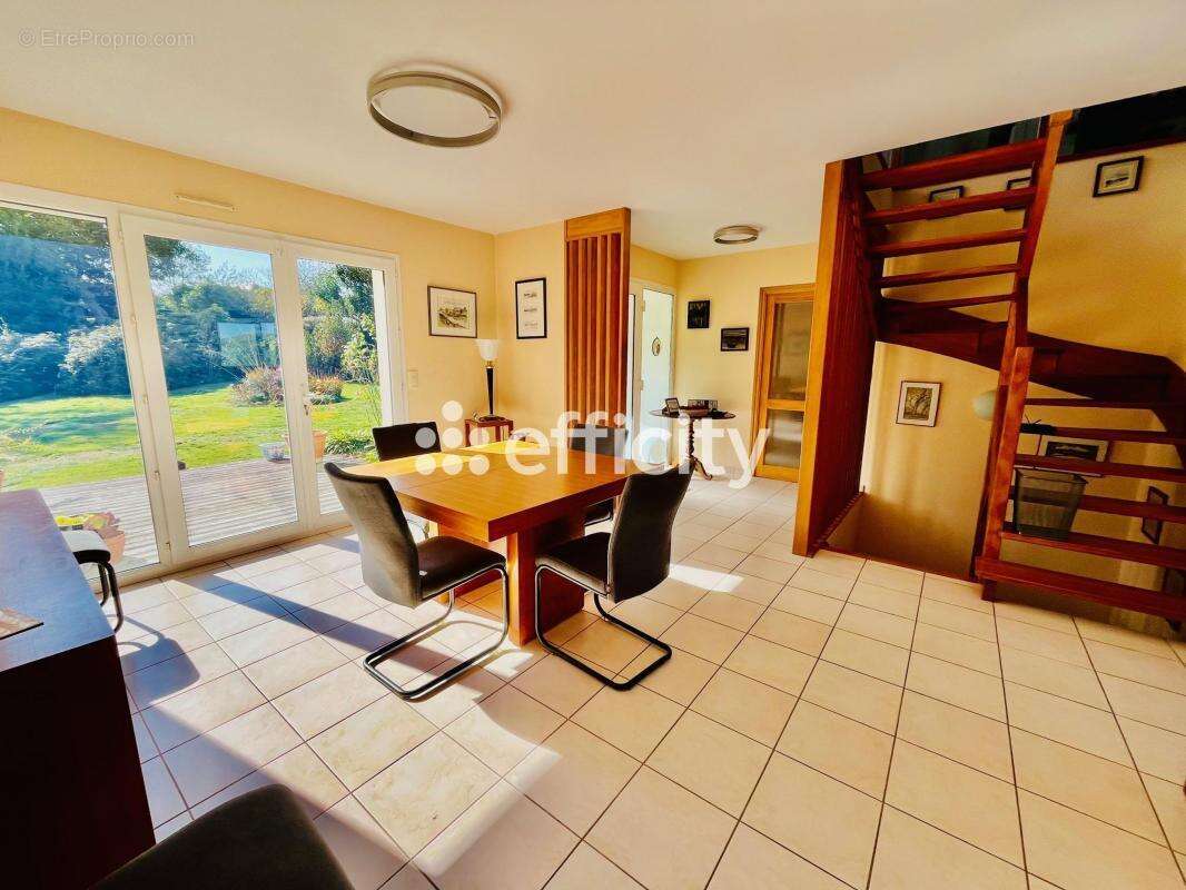 Maison à CLOHARS-CARNOET