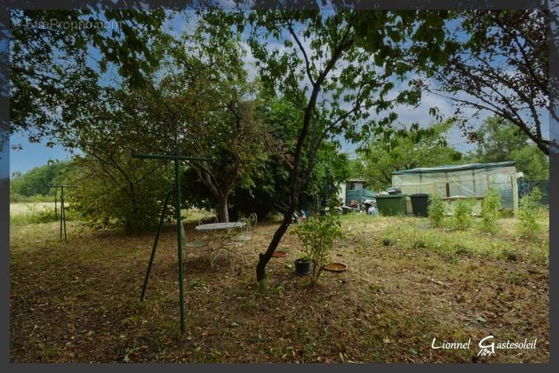 Maison à vendre de plain pieds 2/3 chambres sur la communes de Vélines en Dordogne (24) - photo 23