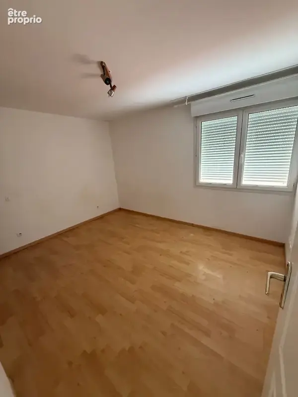 MAISON  de plain pied - 70 M² - CUGNAUX avec jardin et parking - photo 4