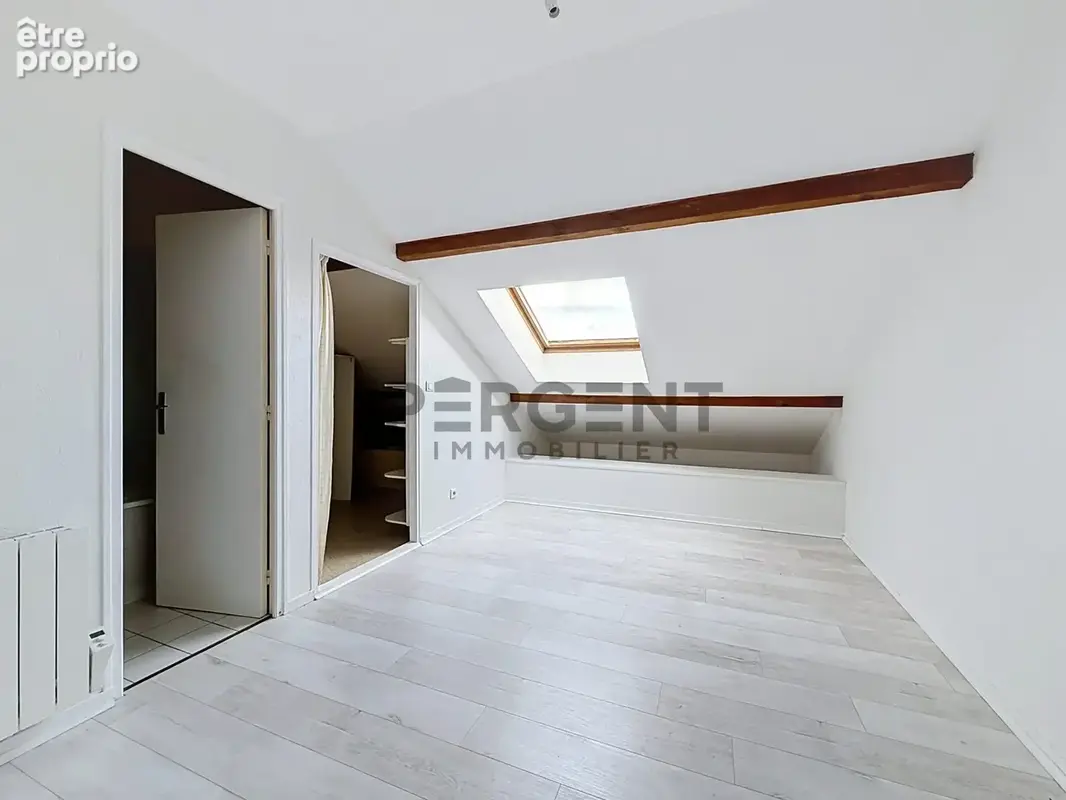 Appartement 2 pièces 45 m² à vendre à Reims (51100) - photo 8