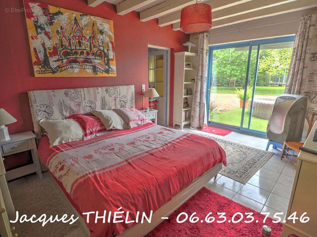 Maison à LONGUE-JUMELLES