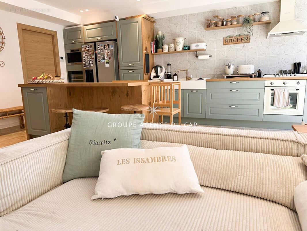 Maison à LES ISSAMBRES