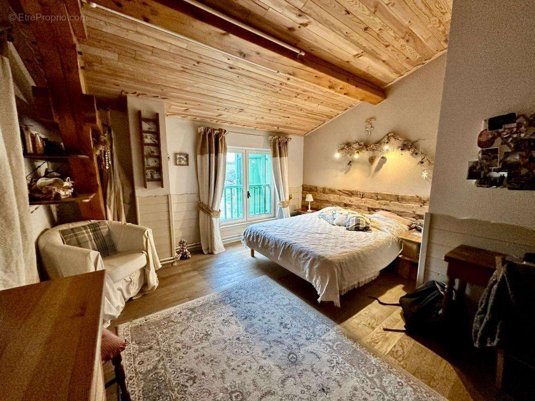 Mas/ferme rénové avec 6 chambres et 23 hectares de terrain - photo 19