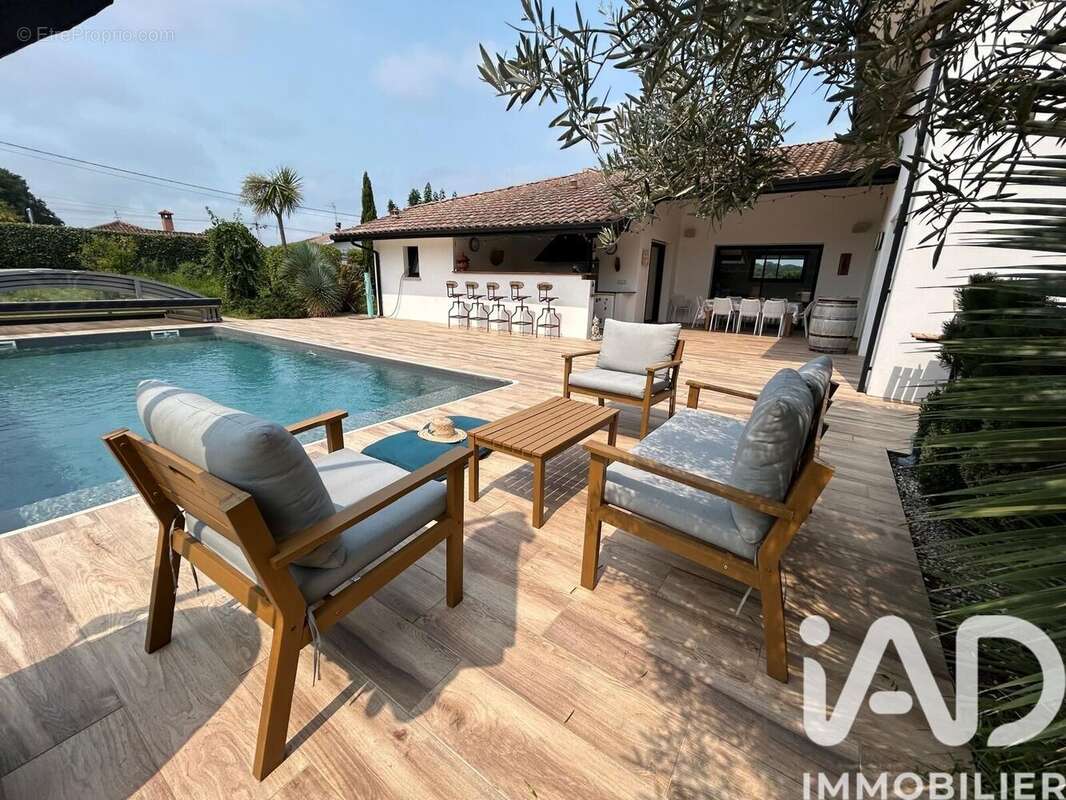 Photo 2 - Maison à SAUBION