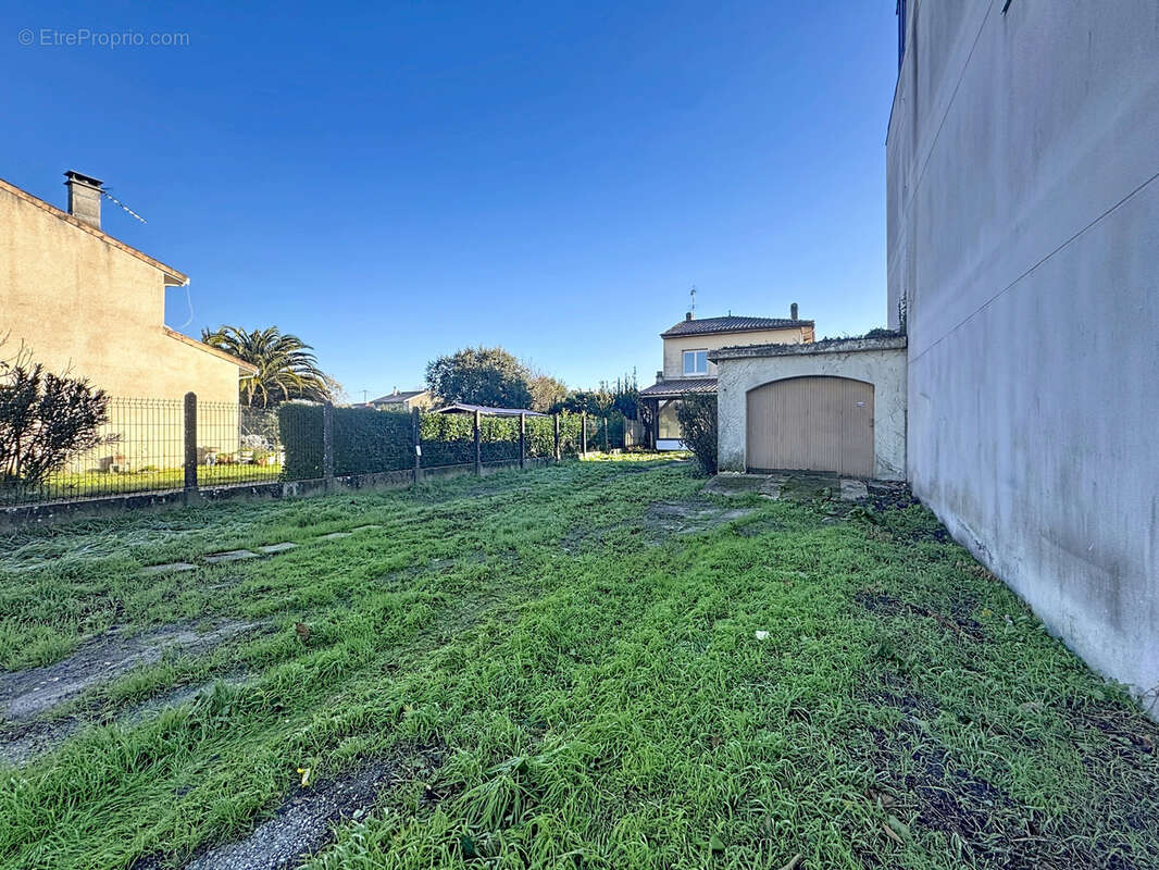 BEGLES A VENDRE  Maison à étage avec jardin et garage - photo 7