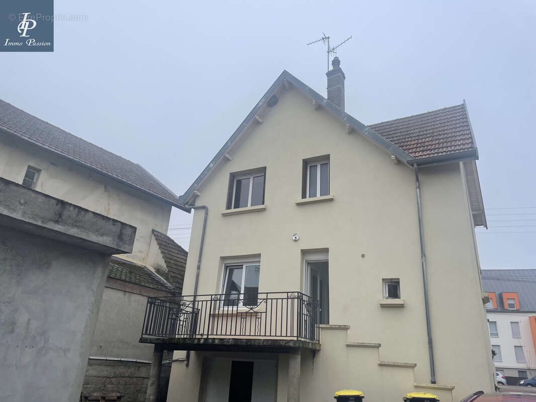 Maison à CHENOVE